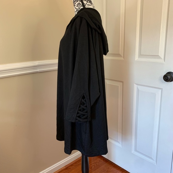 AVE Leisure, women’s top with hood, size 30/32 - Picture 6 of 11